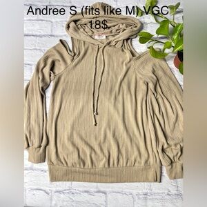 Andree S long sleeved shirt